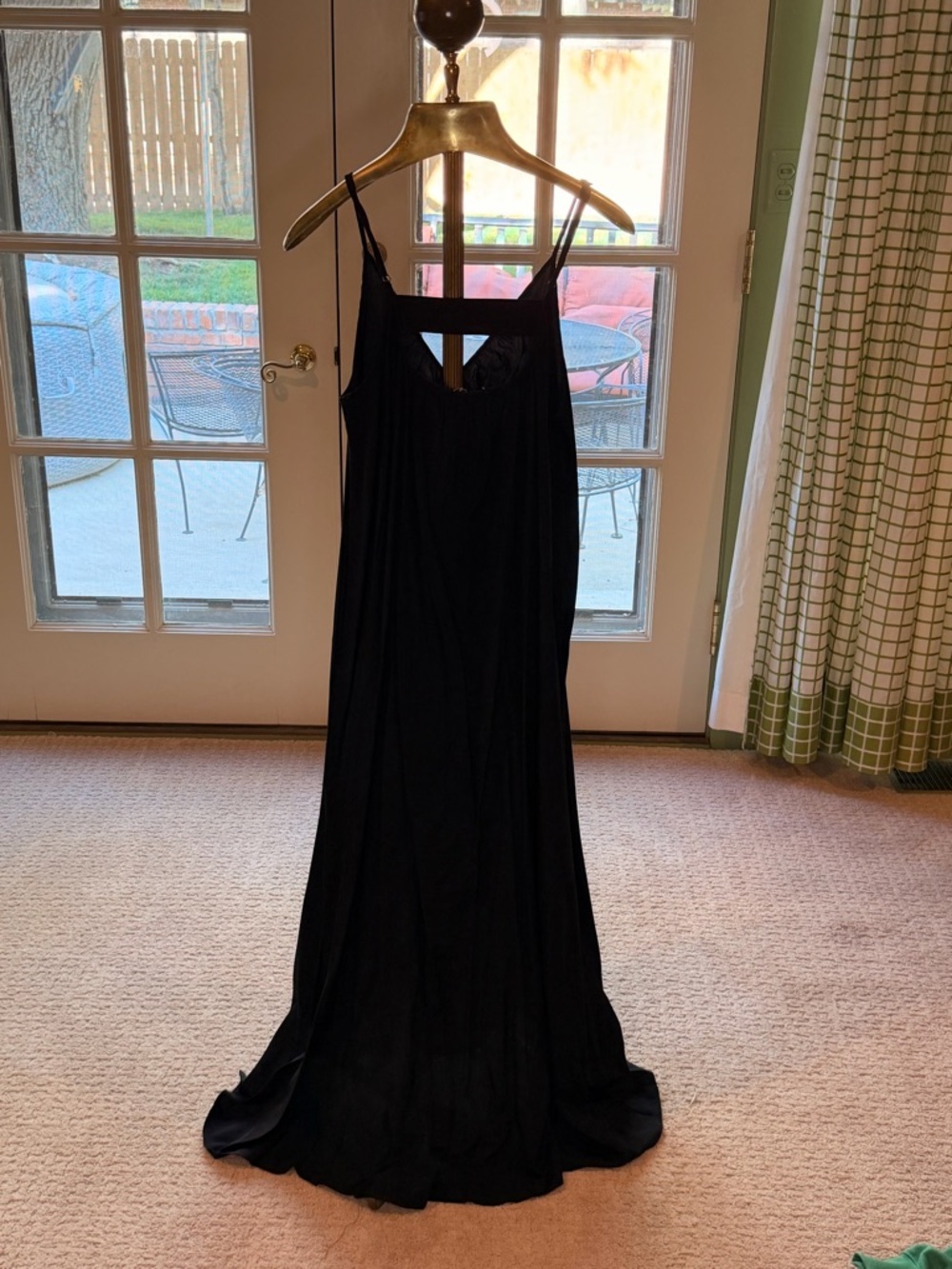Sleek Black Spaghetti-Strap Maxi Dress